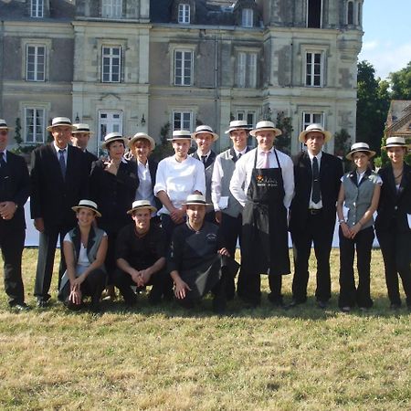 Le Relais Hotel Saint-Quentin-les-Anges Bagian luar foto
